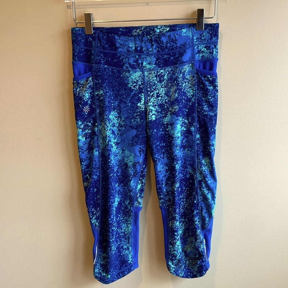 Athleta Splatter Be Free Knicker Crop Leggings Size Small